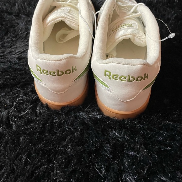 Reebok green and white classic leather trainers - Picture 3 of 4
